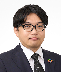 森岡 嗣人