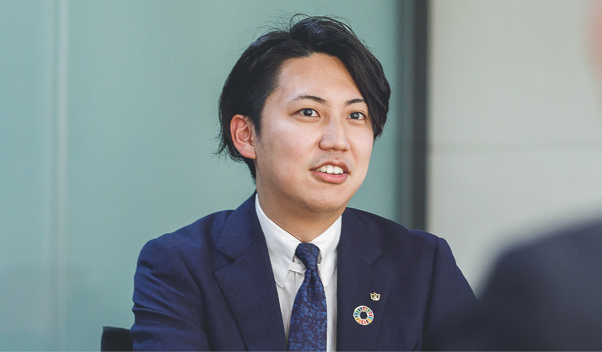二村 彰範